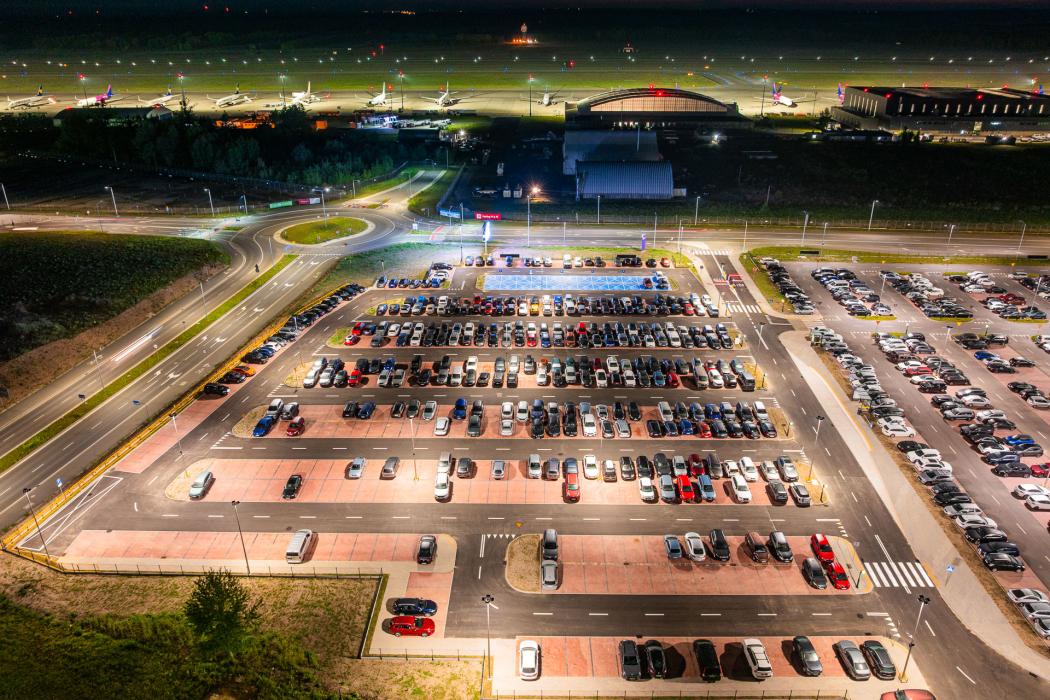 500 neue Parkplätze am Kattowitzer Flughafen