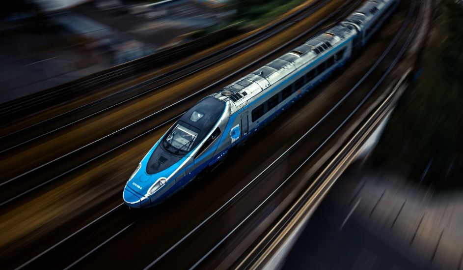 Schnellzug zwischen Warschau, Kattowitz und Krakau ab 2027: Fahrzeitunter 2 Stunden